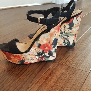 Flower print wedges. *NEVER WORN*